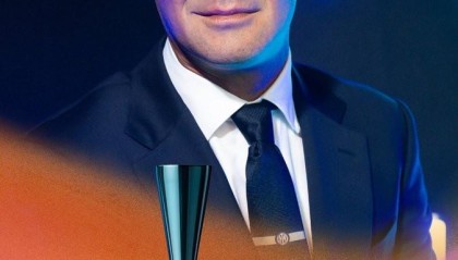 开云体育下载-国米官方：萨内蒂和齐沃将担任米兰冬奥会火炬手