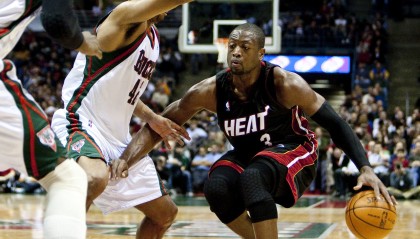 开云体育下载-韦德：在这个时代我也能成最顶级三分手 只是当时球队要求我突破