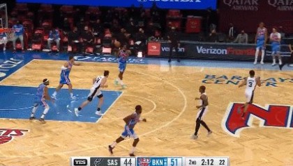 开云官网-归来首战砍准三双！篮网迎回大脑 哈登：我很会打球