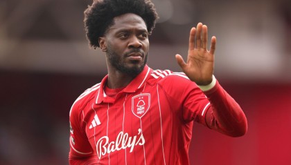 开云体育下载-电讯报：埃纳在国家队腿筋拉伤，最早也要到12月初才能回归