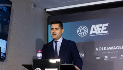 开云体育网址-西球员协会主席：迈阿密计划暂停是好事，为拉波尔特高兴