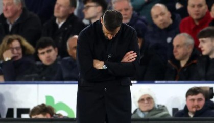 开云官网-7连败后8连败0进球，范尼在莱斯特自毁前程