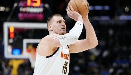 开云官网-连斩湖人掘金！豪取8连胜，骑士冲冠的最大阻碍，千万别换字母哥|尼克斯|布伦森|默里|吉安尼斯·安特托孔波|体育赛事讨论_新浪体育_新浪新闻