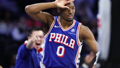 开云体育官网-末节6中1！马克西20中7拿到23分7板9助2帽 5次犯规