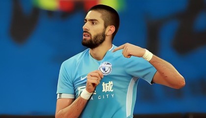 开云体育官网-大连英博3月11日官宣新赞助商到位，已举行签约仪式，值得期待