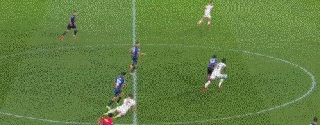 1633295180708041620.gif 1014.gif